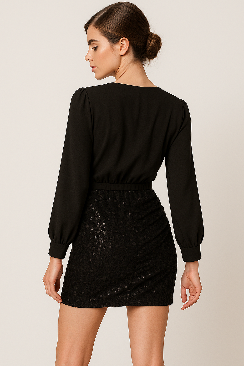 Hollis | Wickelbluse & Pailletten-Minirock Set