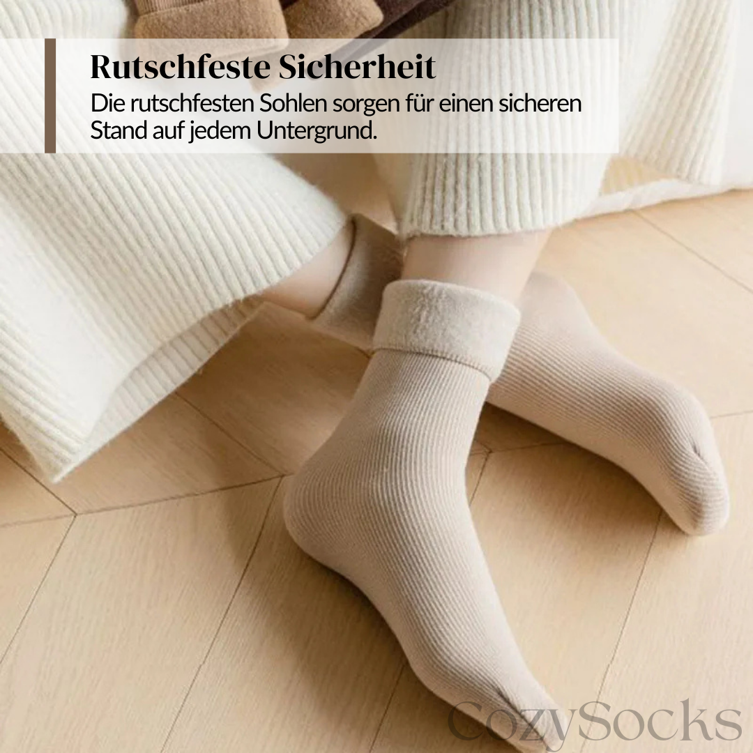 HikeHub - CozySocks