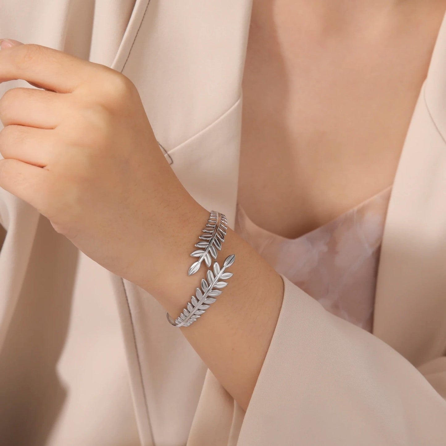 Adele | Goldener Boho-Armband mit Lorbeerblatt – Zeitlose Eleganz, die begeistert