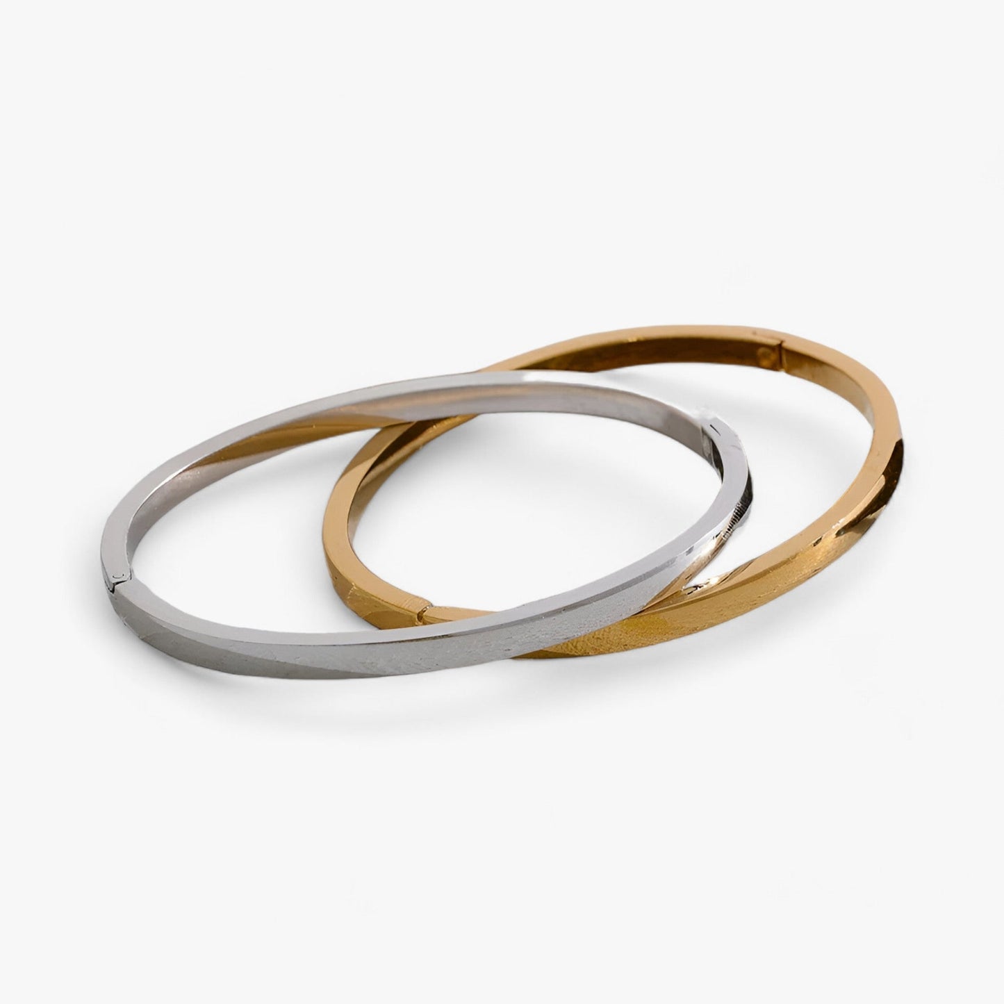 Wasserdichtes Armband – Minimalistischer Anhänger aus 18 Karat Gold