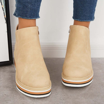 Stilvoller Keilabsatz-Stiefel – Mila