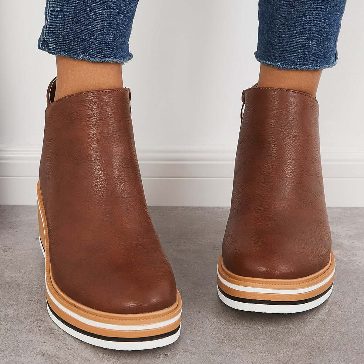 Stilvoller Keilabsatz-Stiefel – Mila