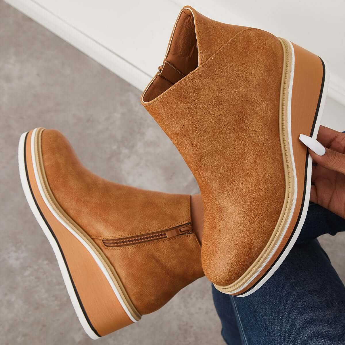 Stilvoller Keilabsatz-Stiefel – Mila