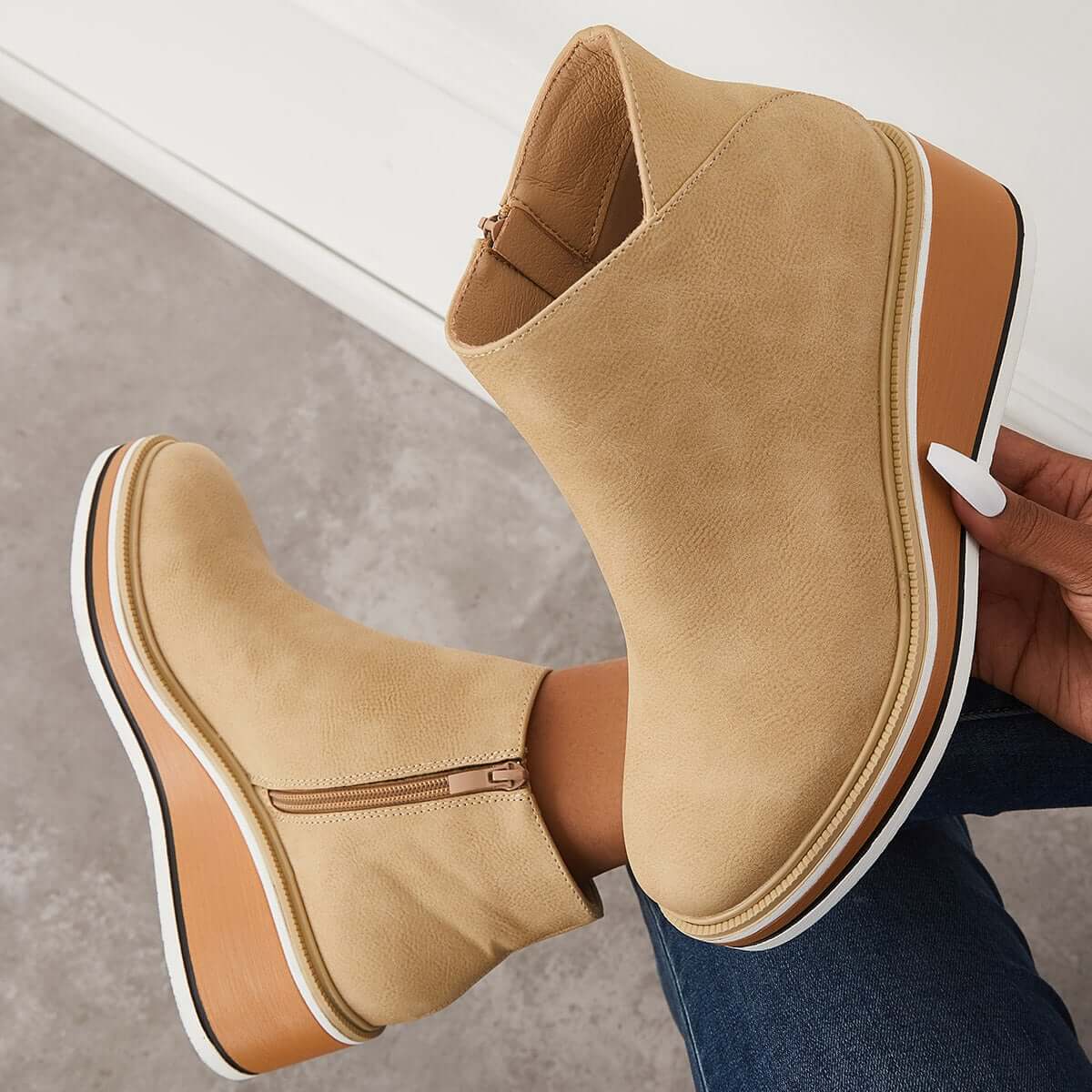 Stilvoller Keilabsatz-Stiefel – Mila