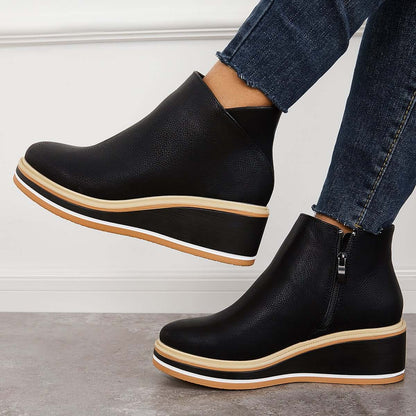 Stilvoller Keilabsatz-Stiefel – Mila