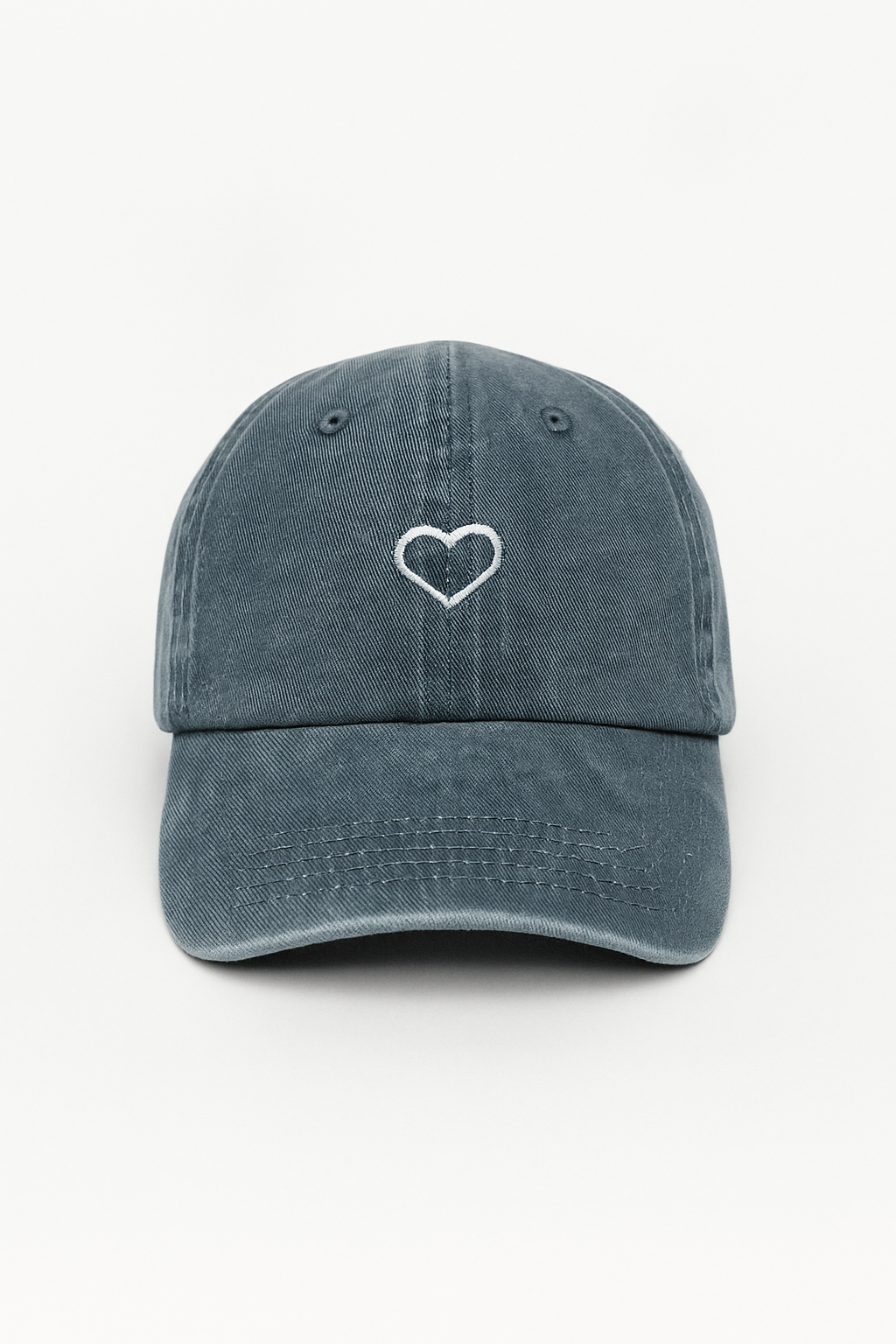 Minimalistische Herz-Kappe | Verwaschene graue Baseballmütze aus Baumwolle