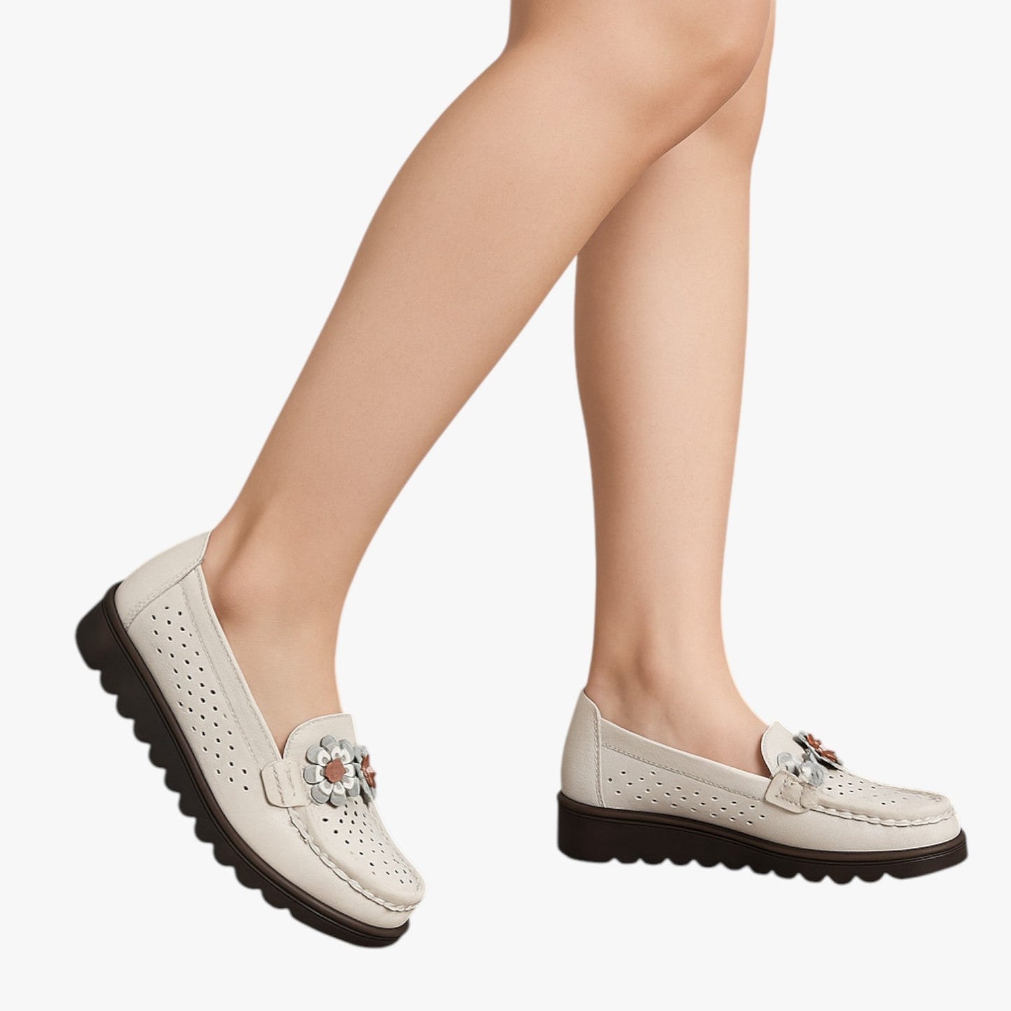 Annie | Sommerschuhe aus Leder - Komfort und Frische mit eleganten BlumenDETAILS