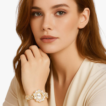 Lilliana | Elegante Armbanduhr mit Blumen-Zifferblatt aus Kristall