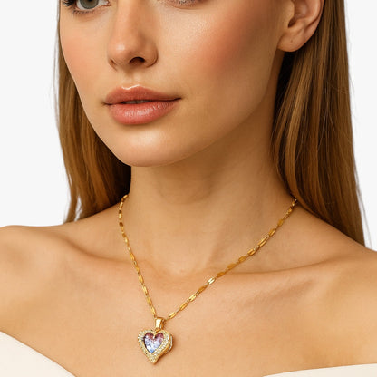 Zuri | Goldherz Kette mit funkelnden Kristallen