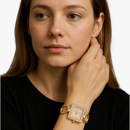 Freya | Modischer Damenuhrenarmreif mit Quarzarmband