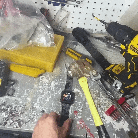 Safewatch Pro - die unzerstörbare SEK Smartwatch mit bis zu 15 Tagen Akkulaufzeit