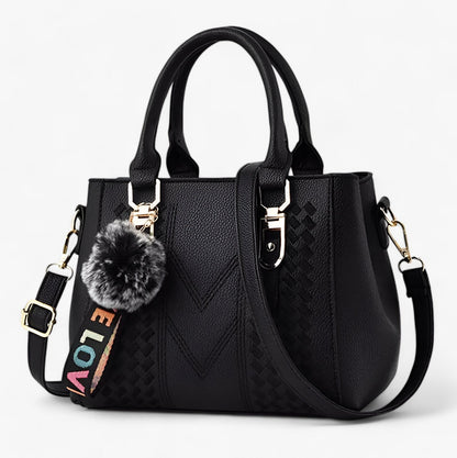 Stylische Leder-Messenger-Tasche mit weichem Pompon