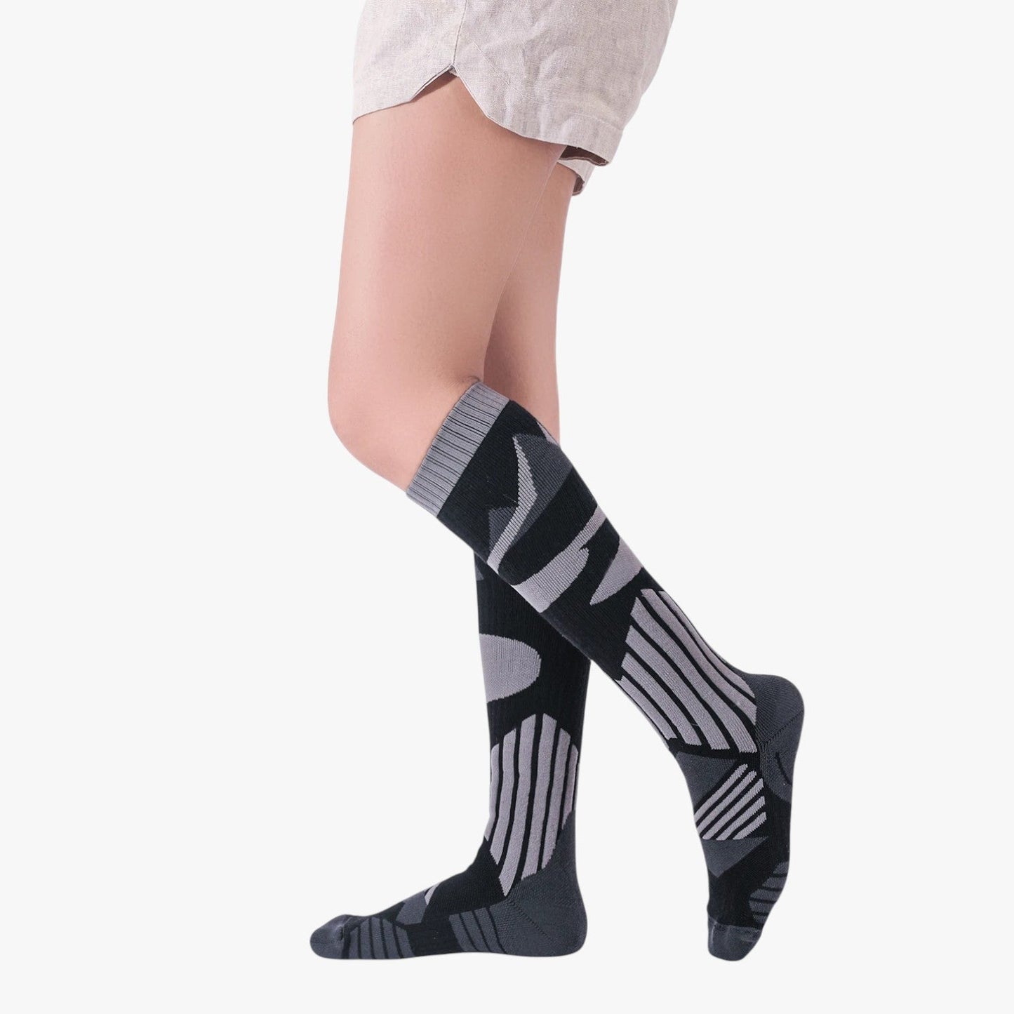 Donovan | Stil und Schutz auf den Pisten: Hoch atmungsaktive Wollskisocken