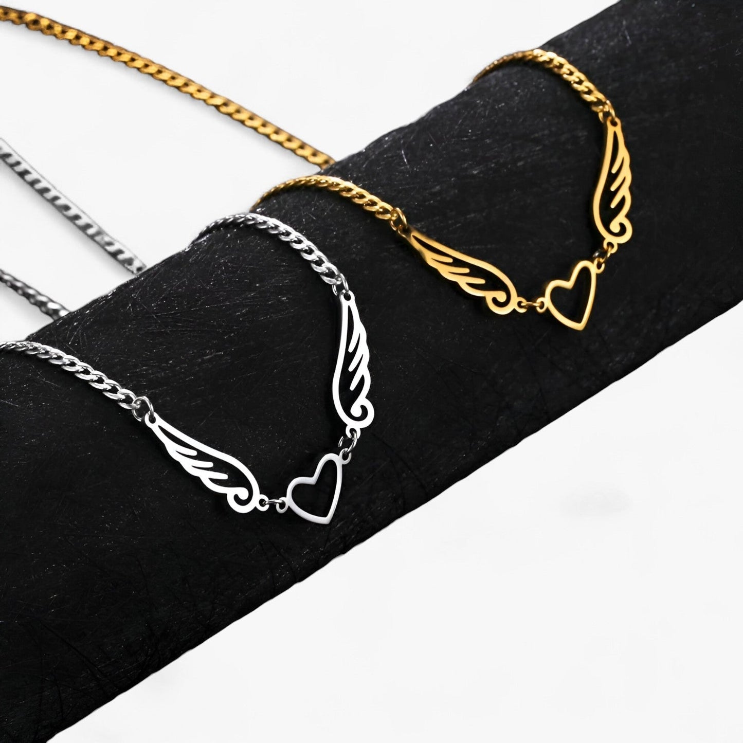 Sherry | Skyrim Edelstahl Herz- und Engelsflügelkette