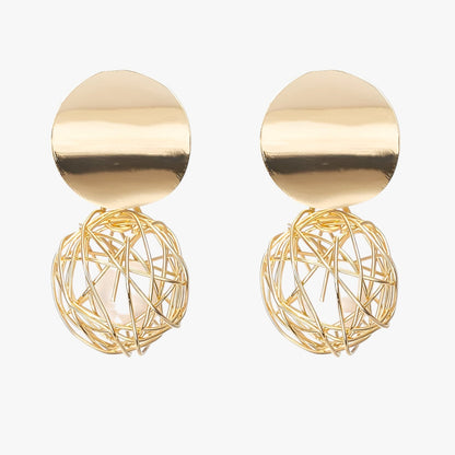 Genalyn | Goldene Kugel-Ohrringe - mit Vintage-Touch