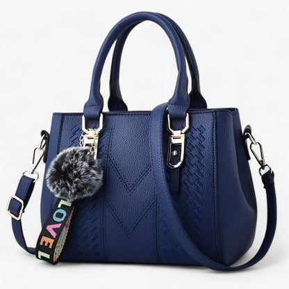 Stylische Leder-Messenger-Tasche mit weichem Pompon
