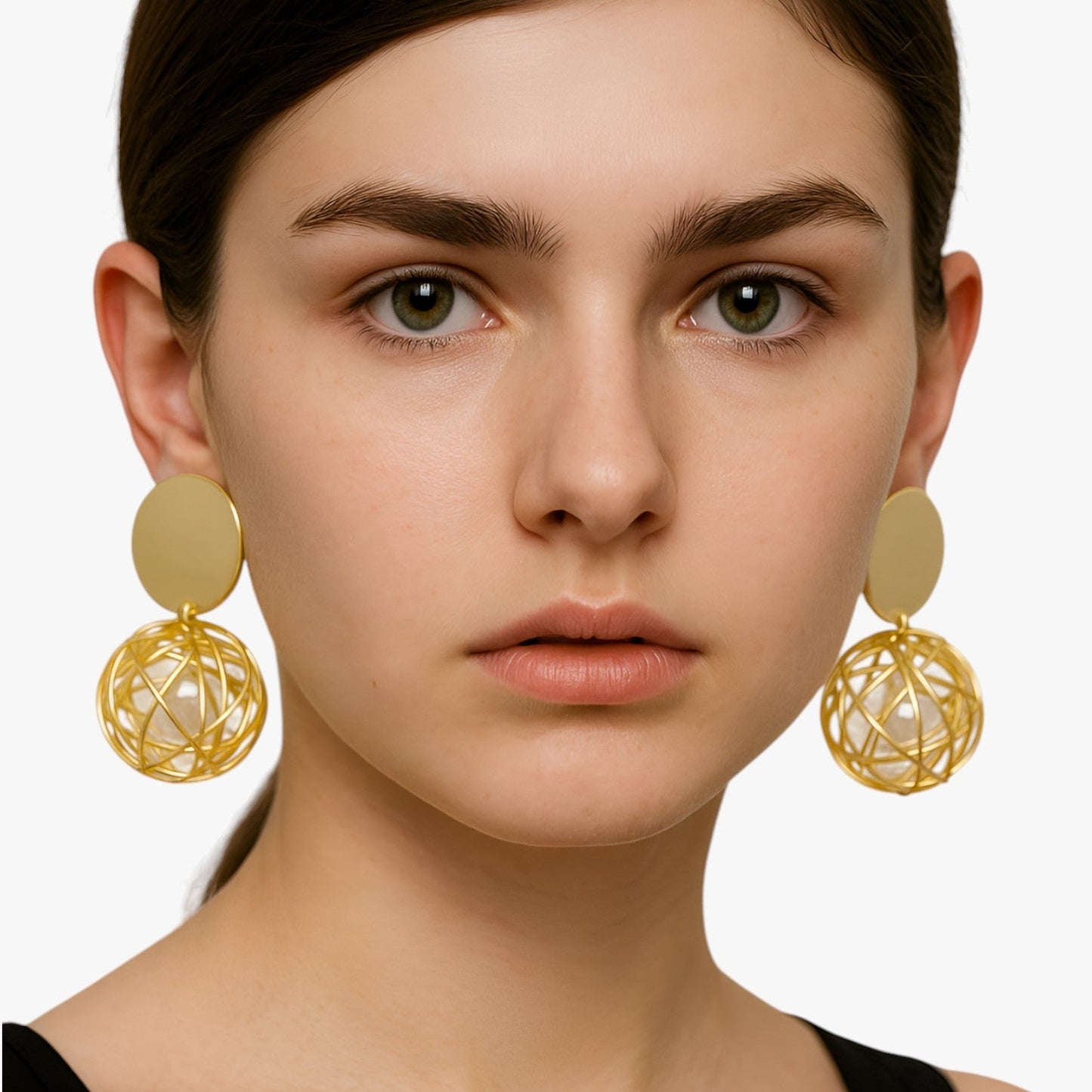 Genalyn | Goldene Kugel-Ohrringe - mit Vintage-Touch