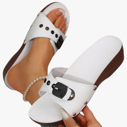 Cassandra | Sommerliche Eleganz und weicher Komfort bei jedem Schritt