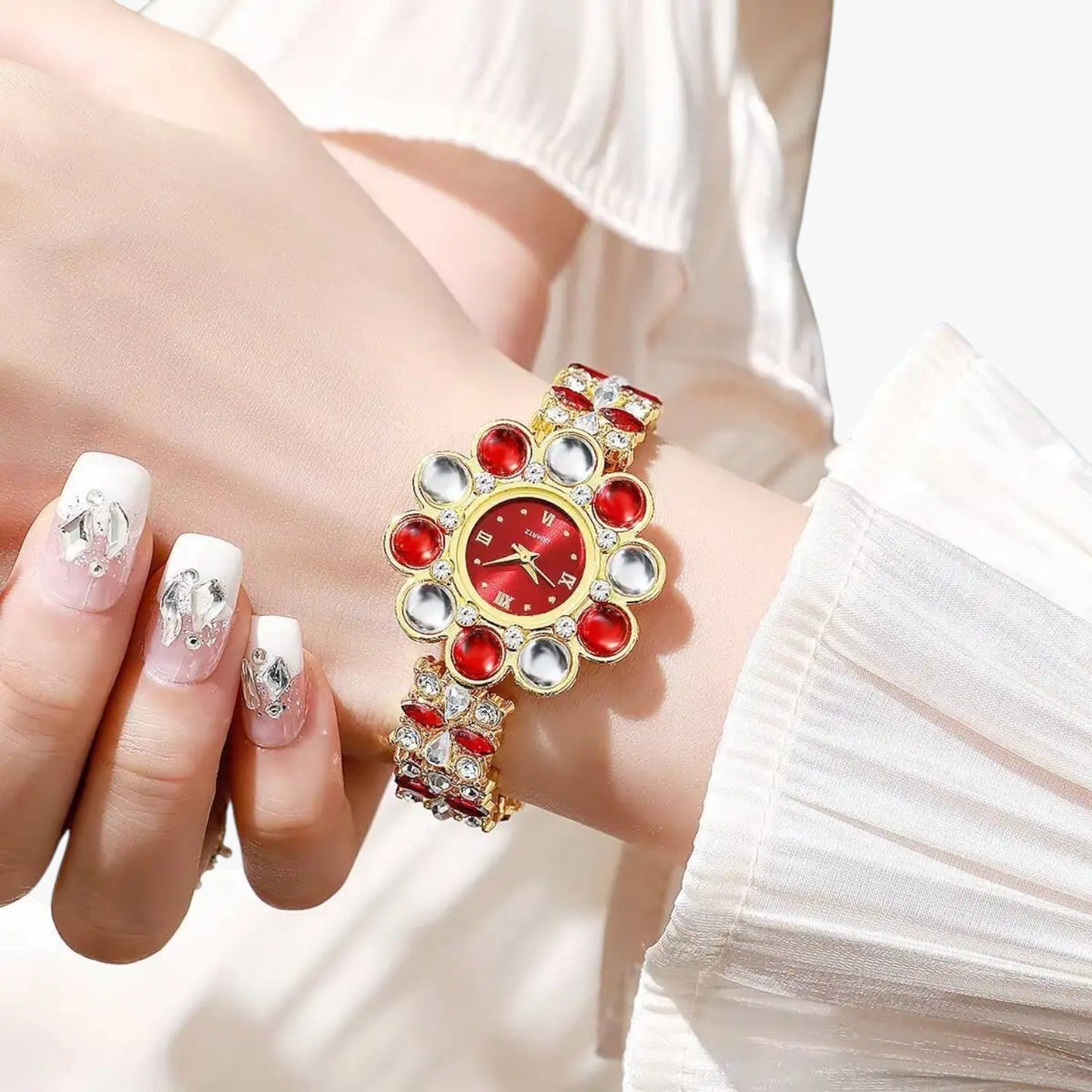 Lilliana | Elegante Armbanduhr mit Blumen-Zifferblatt aus Kristall