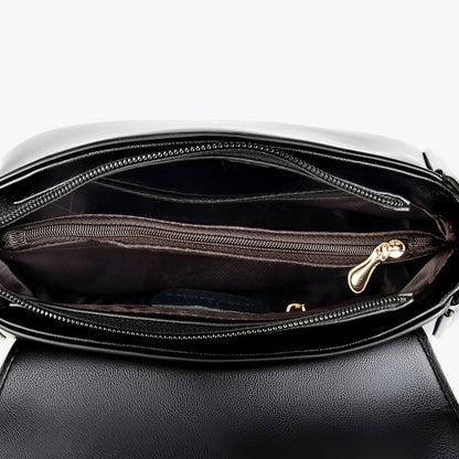 Suzy | Elegante Umhängetasche mit Markensignet
