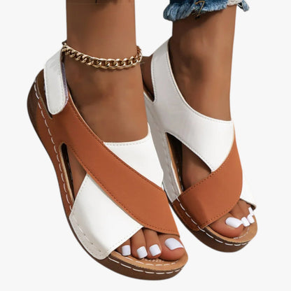 Rachelle | Sommerlicher Komfort mit Stil - Weiche und leichte Keilsandalen