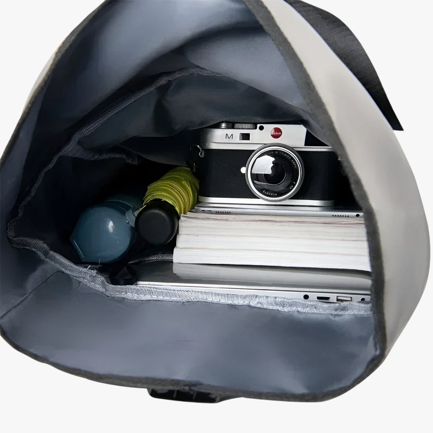 Adrian | Bequemer wasserdichter rollbarer Rucksack für aktive Outdoor-Abenteuer
