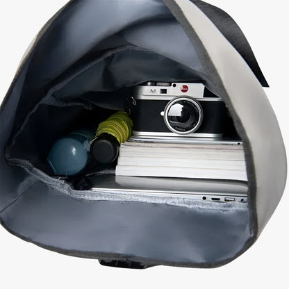 Adrian | Bequemer wasserdichter rollbarer Rucksack für aktive Outdoor-Abenteuer