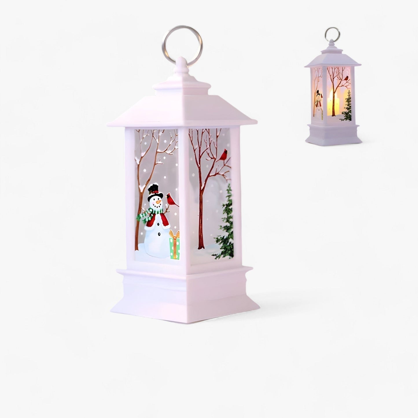 Beleuchtete Laterne mit Schneemann und Weihnachtsmann – festlicher Baumschmuck und Heimdekoration