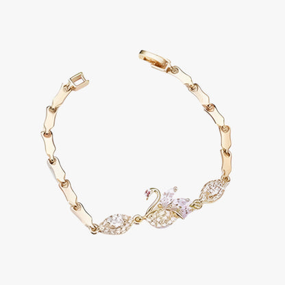Esmeralda | Elegantes Damenarmband mit klassischem Zirkon-Schwan in Gold
