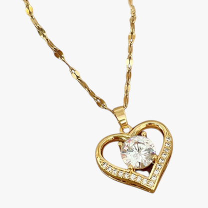 Jovie | Kette mit Herz- und Lippenanhänger aus Kristall