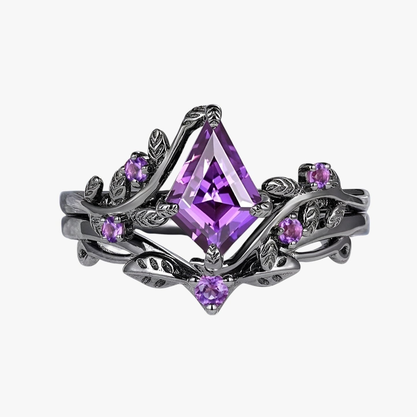 Eva | Set aus lila stapelbaren Ringen im eleganten Gothic-Stil