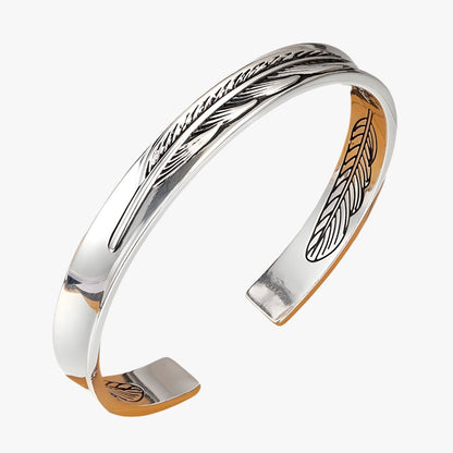 Jayce | Armband aus 925er Silber mit Goldener Feder im Vintage Punk Stil