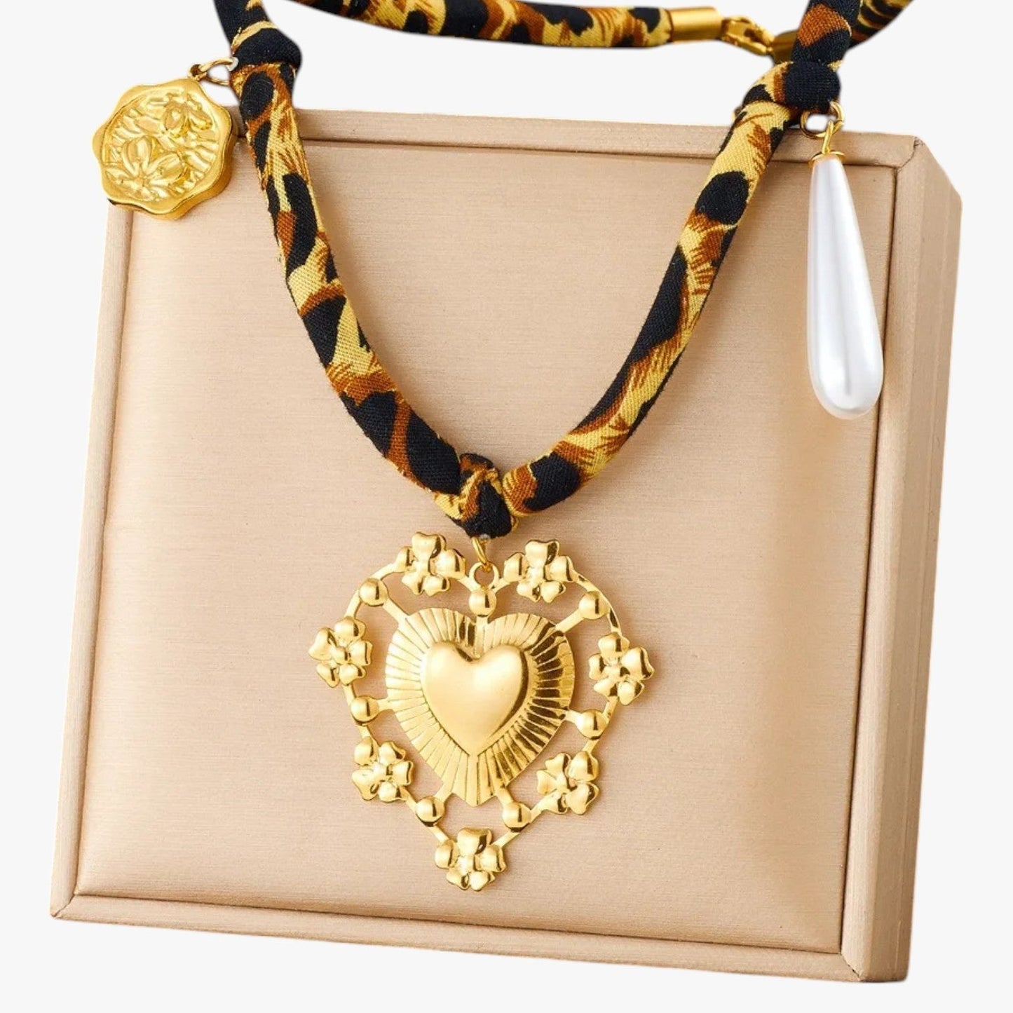 Maggie | Leoparden Charm-Halskette mit Golddetails Einzigartiger Stil und Perfektes Geschenk