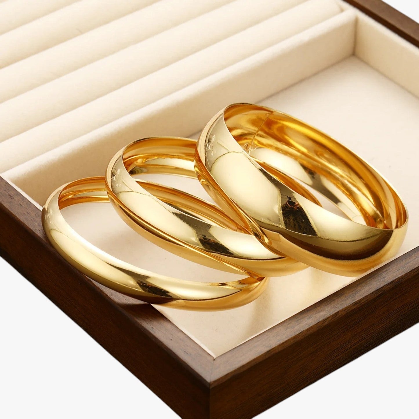 Lauren | Auffälliges Goldarmband-Set für Damen