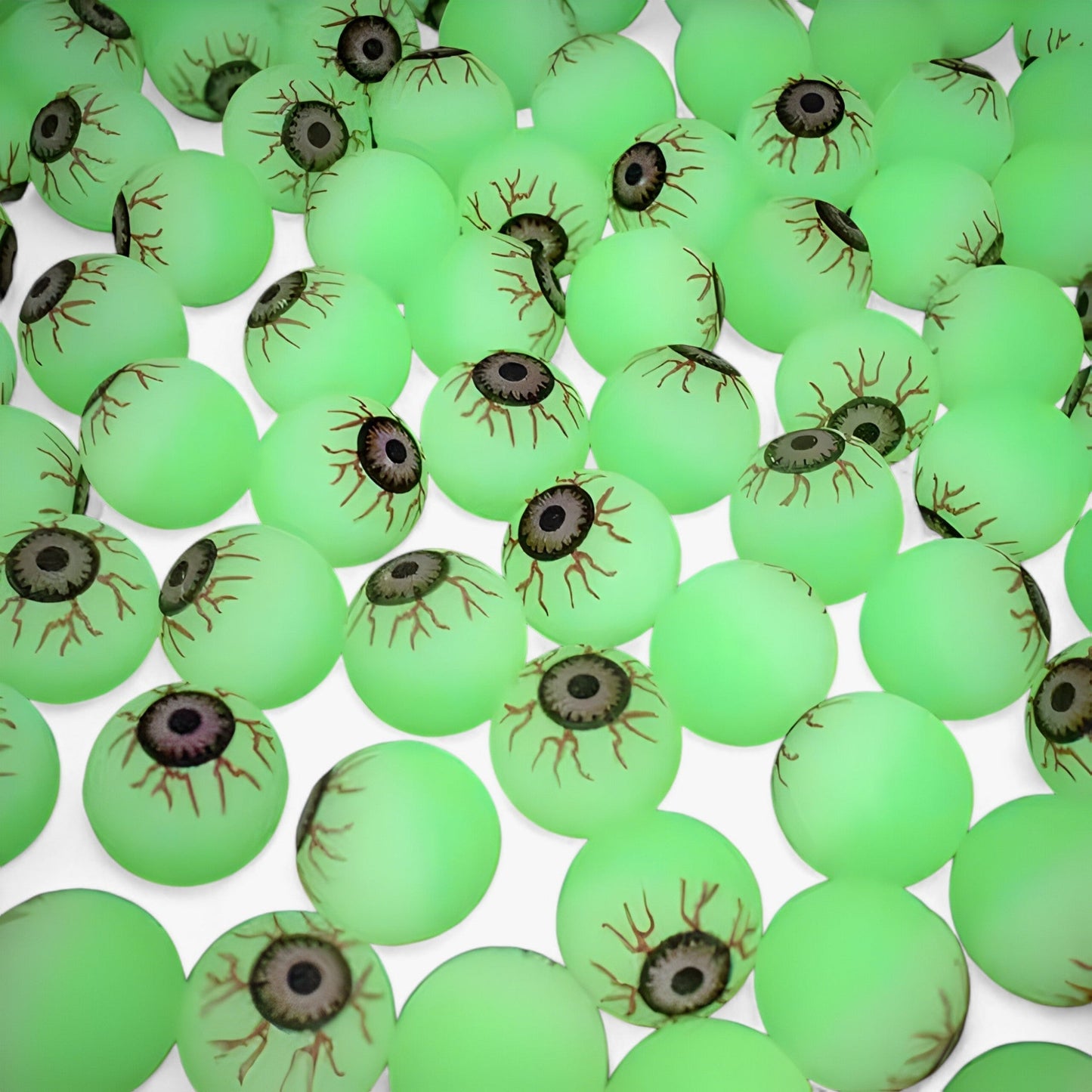 Leuchtende Springbälle im Dunkeln - Gruselige Unterhaltung für Halloween