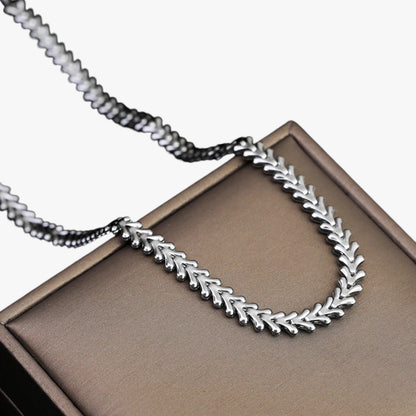 Anastasia | Botförmige Edelstahl Choker Halskette
