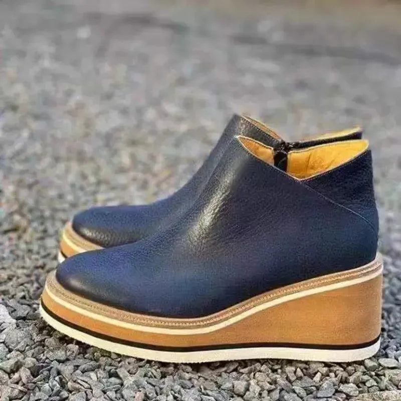 Stilvoller Keilabsatz-Stiefel – Mila