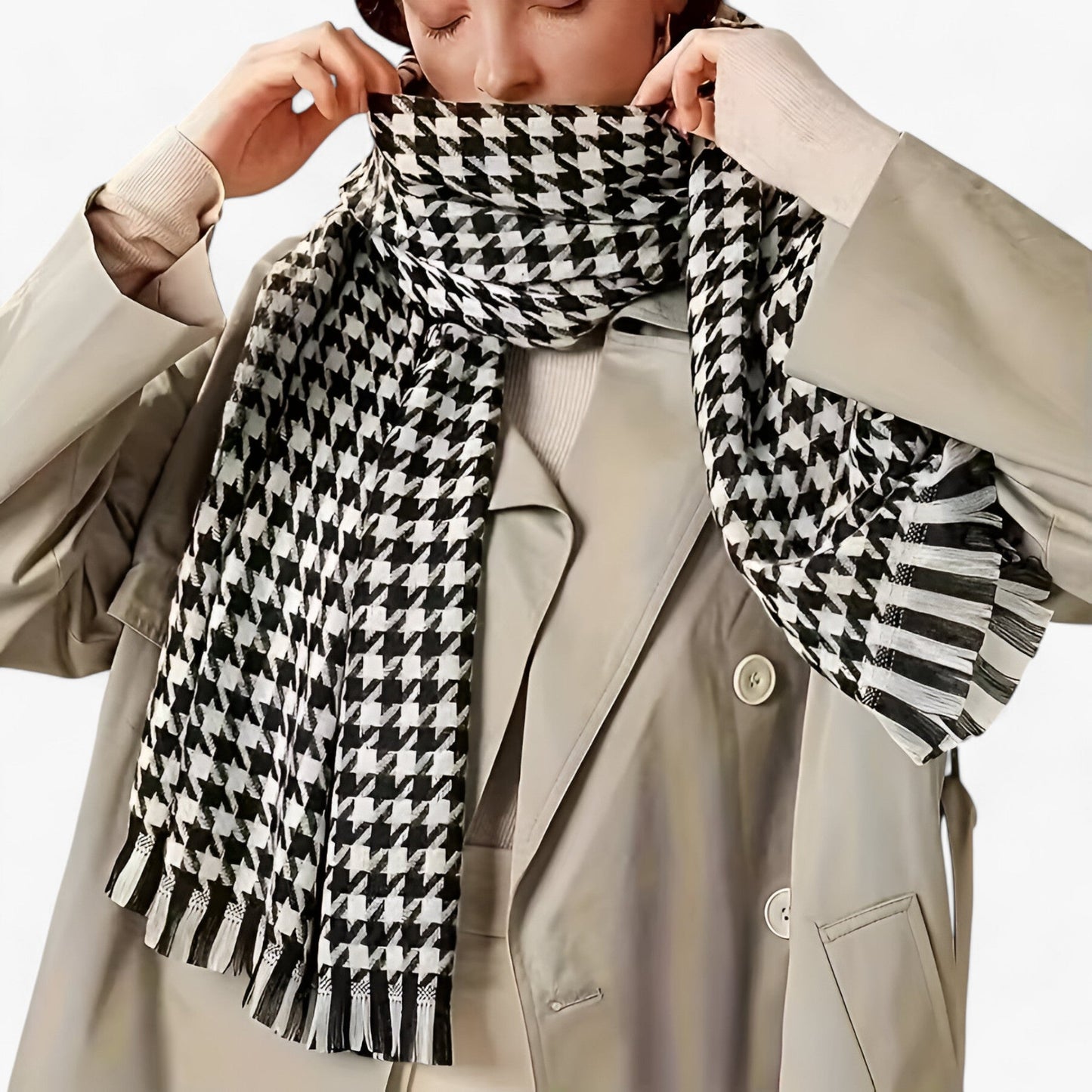 Noa | Schwarz-Weiß Kariertes Tuch – Klassisch, Warm & Stilvoll