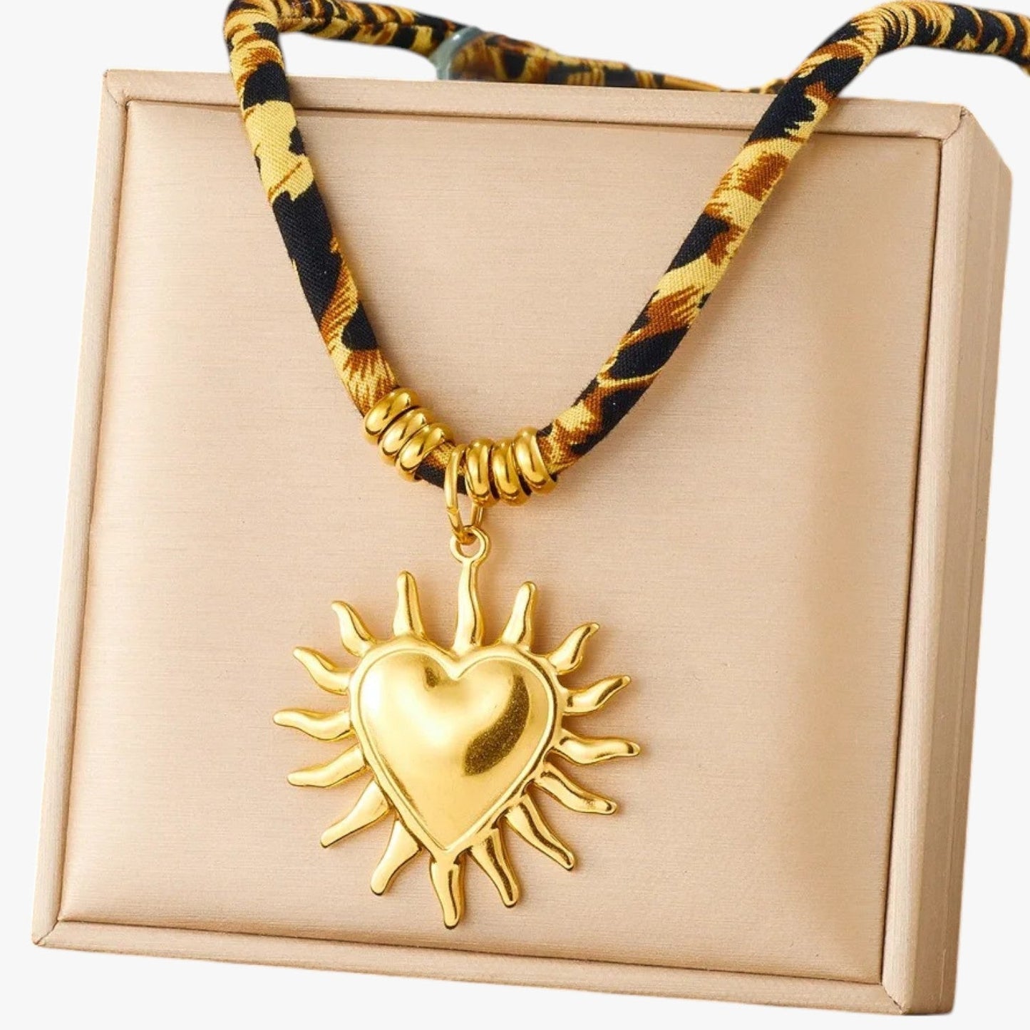 Maggie | Leoparden Charm-Halskette mit Golddetails Einzigartiger Stil und Perfektes Geschenk