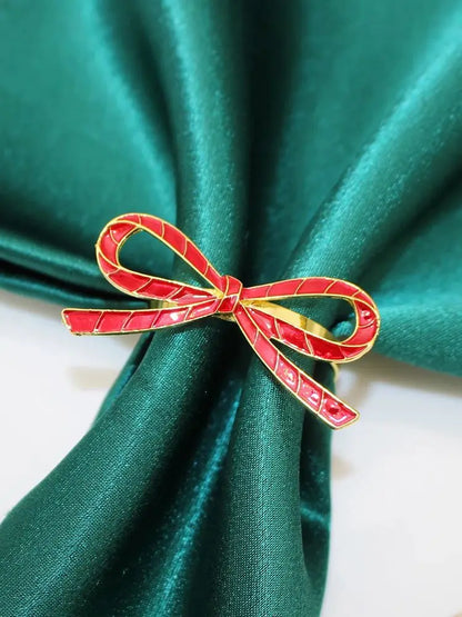 Urlaubs-Eleganz | 6 Weihnachtsserviettenringe mit Tannenzapfen - Perfekt