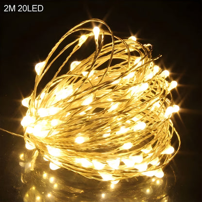 TwinkleLights | LED Lichterschlauch 20LED - Beleuchten Sie Ihre Feste mit dem Weihnachtsmann und Schneeflocken