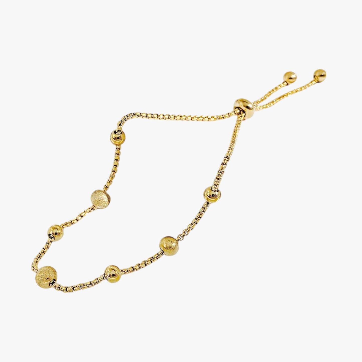 Alaia | Verstellbares Armband mit mattierten Perlen aus Edelstahl