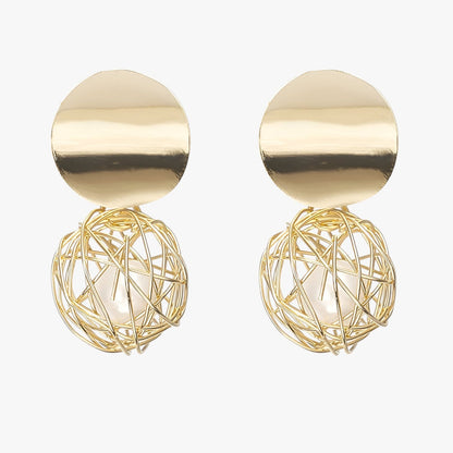 Genalyn | Goldene Kugel-Ohrringe - mit Vintage-Touch