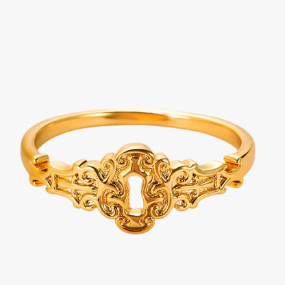 Lia | Glücksbringer Ring Schloss aus goldfarbenem wasserfestem Material