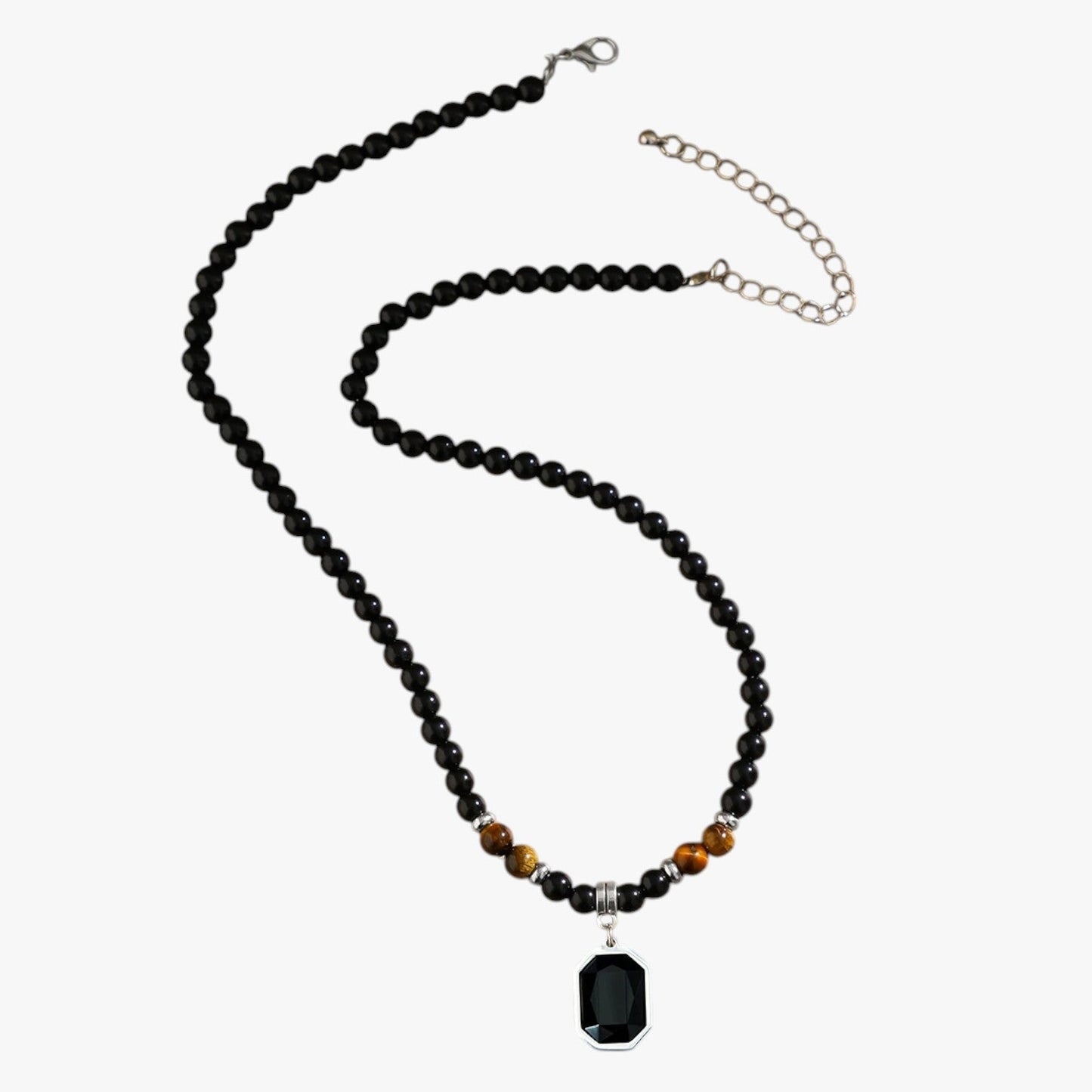 Jaze | Wilde Kragenstil – Halskette mit schwarzen Perlen und quadratischem Anhänger für Männer