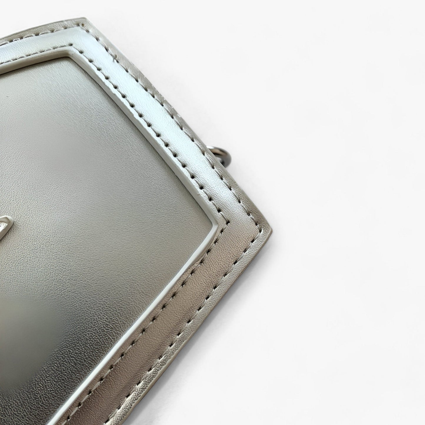 Sarg-Kettenhandtasche - Geräumig und elegant für Halloween-Cosplay