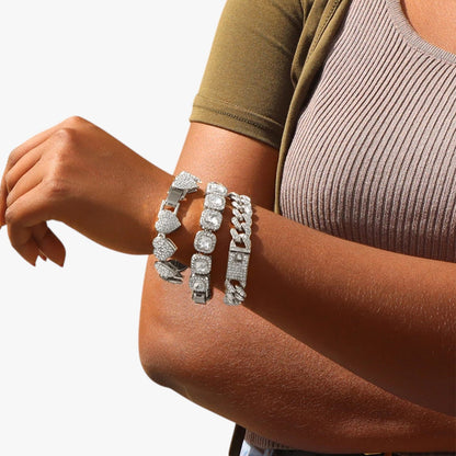 Emery | Tennisarmband mit Herz- und Kristallanhängern – Hip-Hop-Eleganz für jeden Anlass