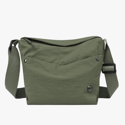 Sara | Damen Umhängetasche aus Wasserfestem Nylon, Großzügig und Modisch