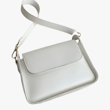 Quinn | Mini-Pochette aus PU-Kunstleder 2024