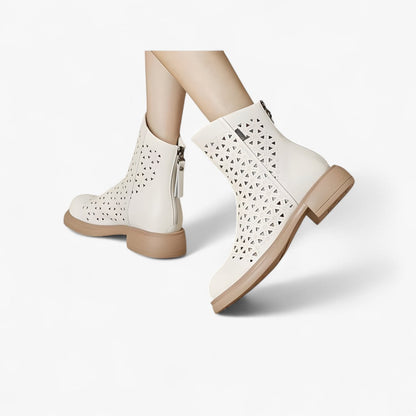 Irene | Sommerstiefel mit durchbrochenem Plateau und hinterem Reißverschluss